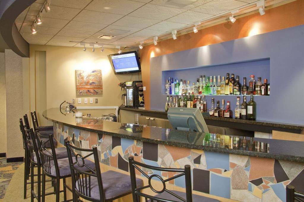 凯瑞华晟套房酒店 温尼伯 外观 照片